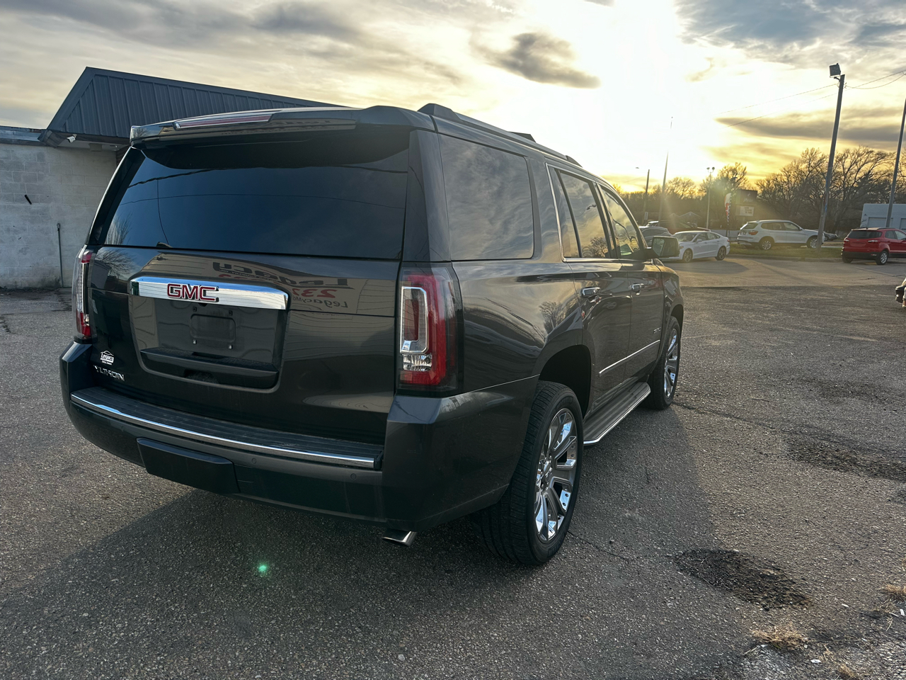GMC Yukon 4WD 4dr Denali 2016