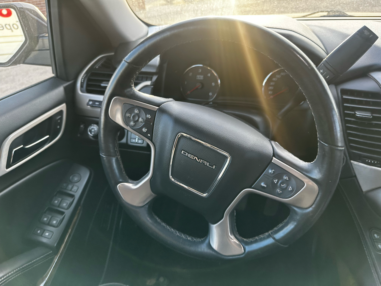 GMC Yukon 4WD 4dr Denali 2016