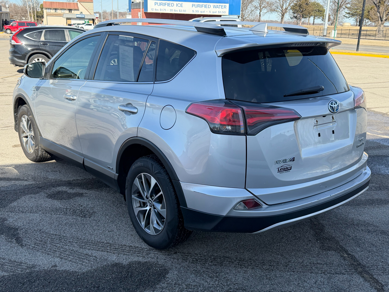 Toyota RAV4 Hybrid AWD 4dr XLE (Natl) 2016