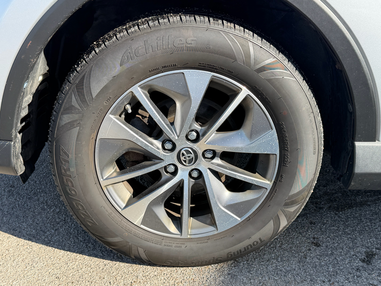 Toyota RAV4 Hybrid AWD 4dr XLE (Natl) 2016