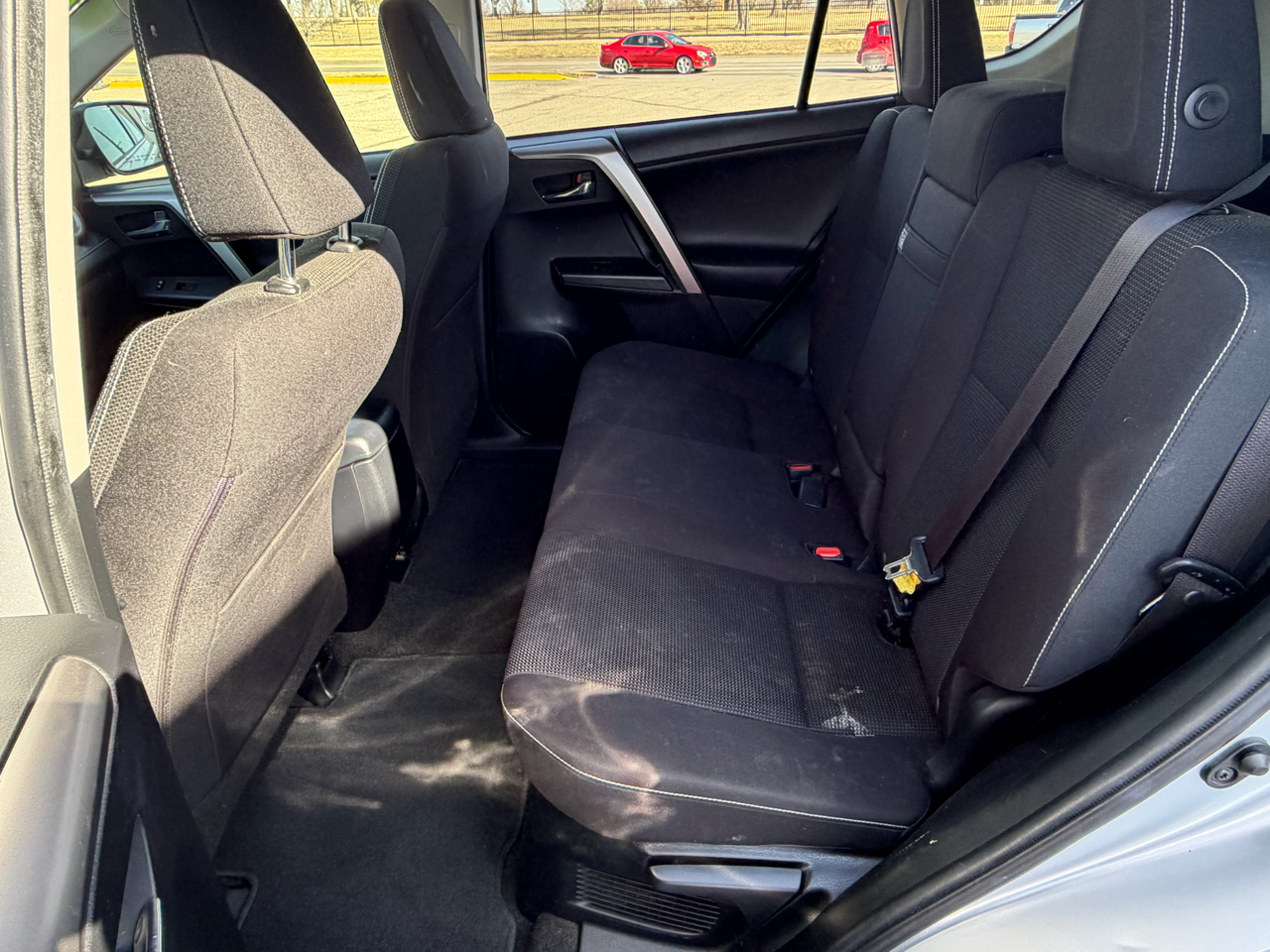 Toyota RAV4 Hybrid AWD 4dr XLE (Natl) 2016