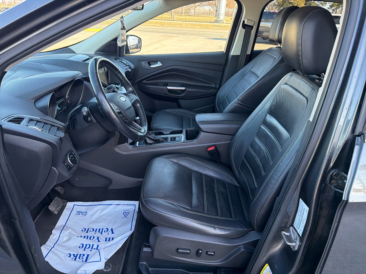 Ford Escape Titanium FWD 2017