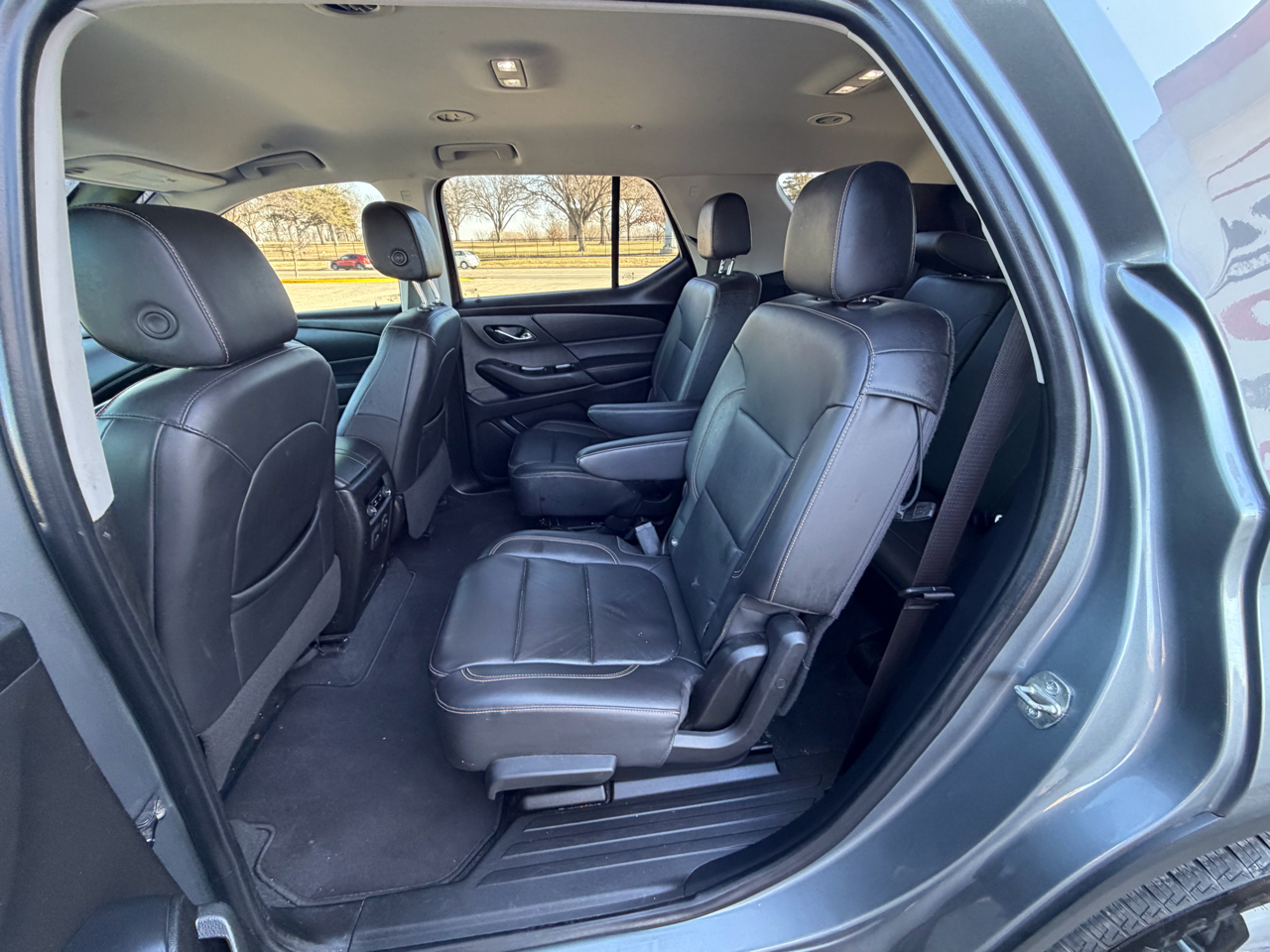 Chevrolet Traverse FWD 4dr LT Leather 2021