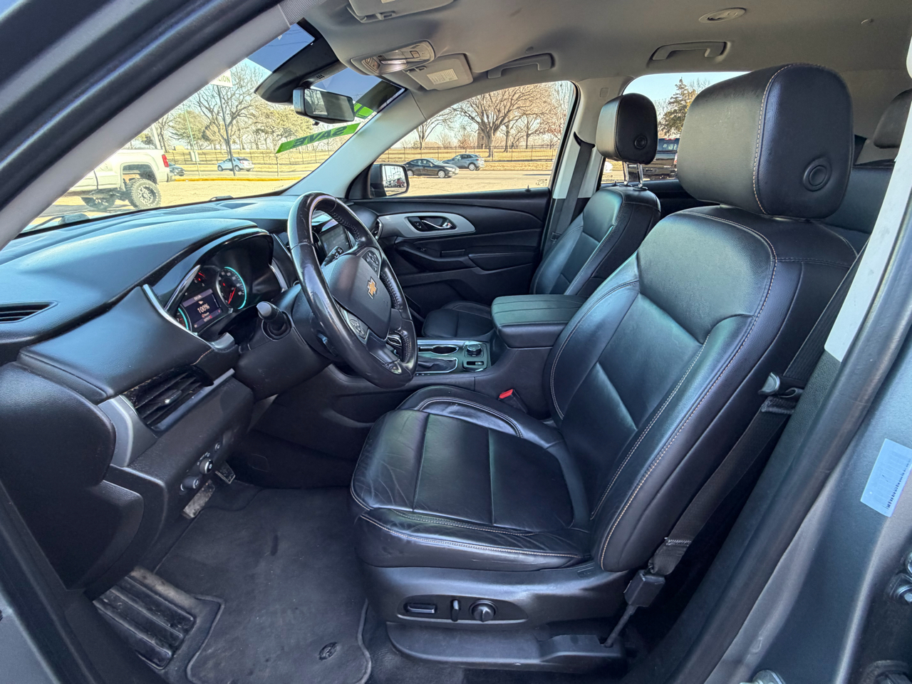 Chevrolet Traverse FWD 4dr LT Leather 2021