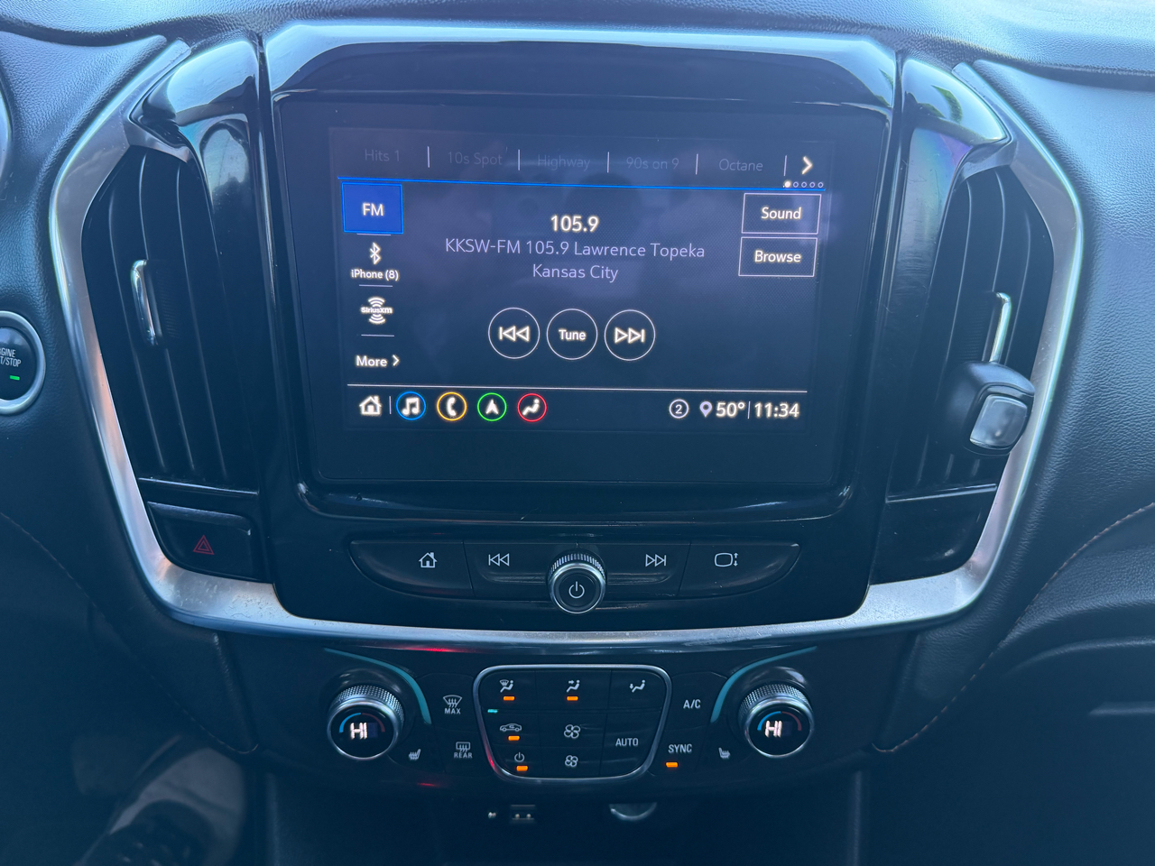 Chevrolet Traverse FWD 4dr LT Leather 2021