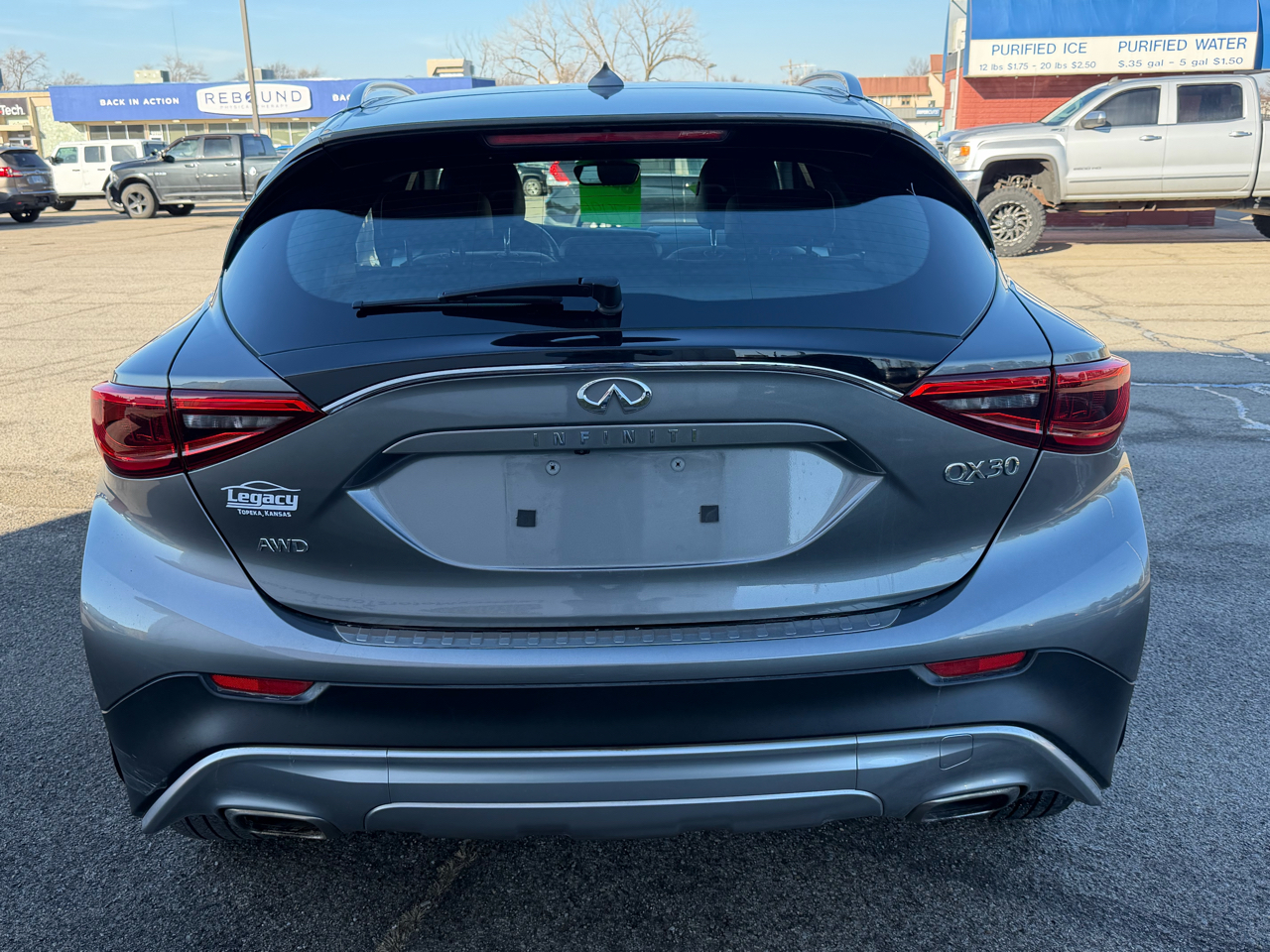 Infiniti QX30 LUXE AWD 2019