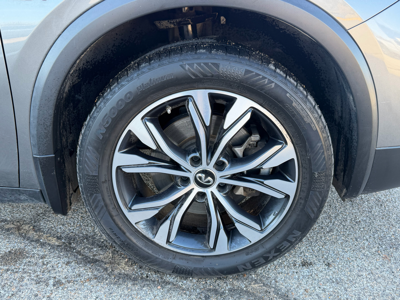 Infiniti QX30 LUXE AWD 2019