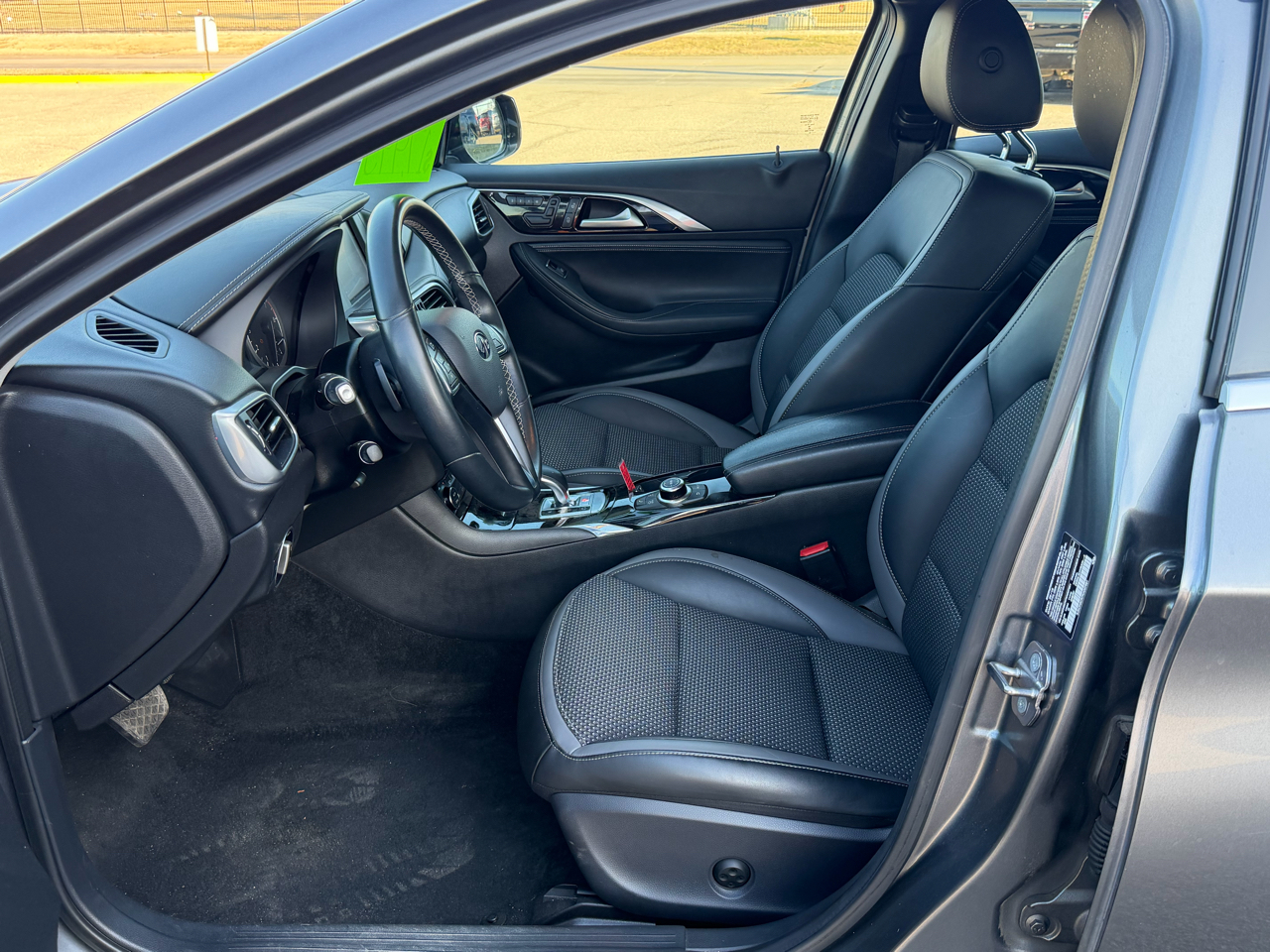 Infiniti QX30 LUXE AWD 2019