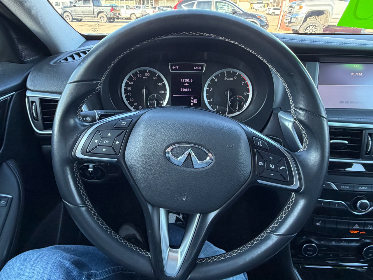 Infiniti QX30 LUXE AWD 2019