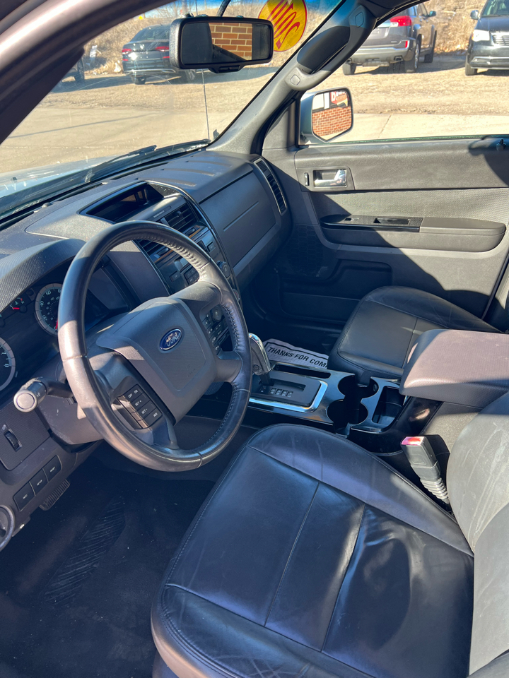 Ford Escape FWD 4dr Limited 2010