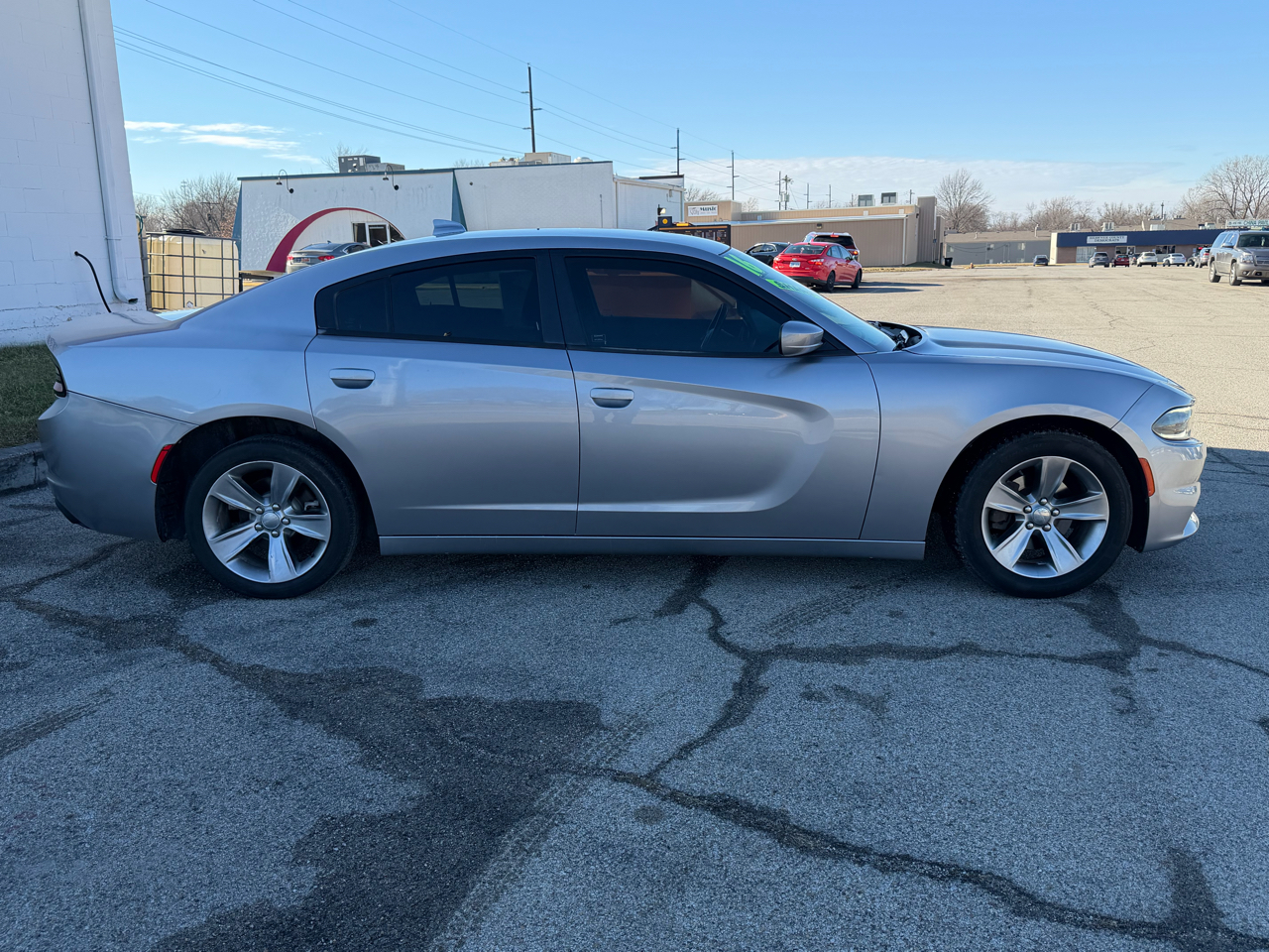 Dodge Charger 4dr Sdn SXT RWD 2016