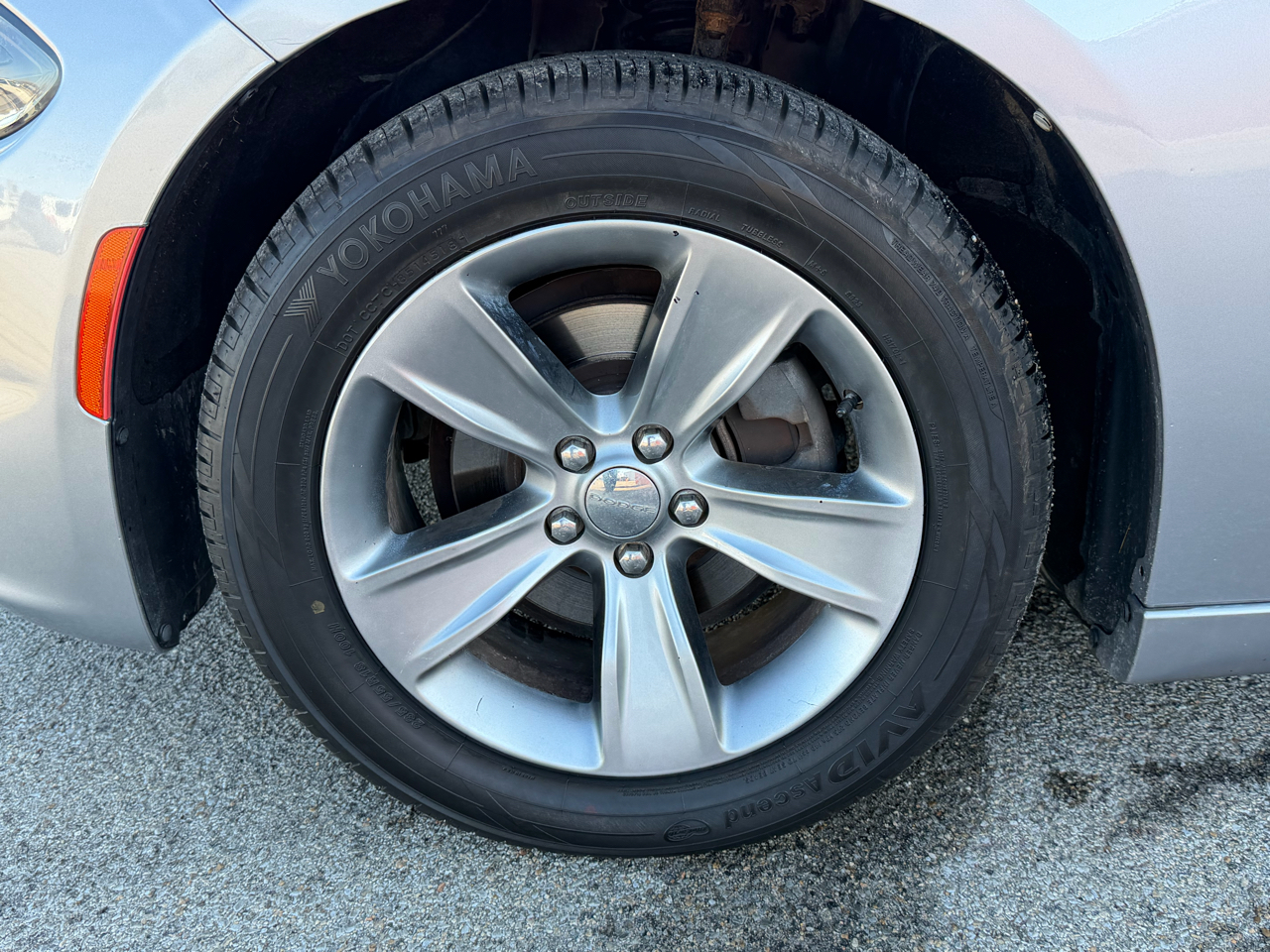 Dodge Charger 4dr Sdn SXT RWD 2016