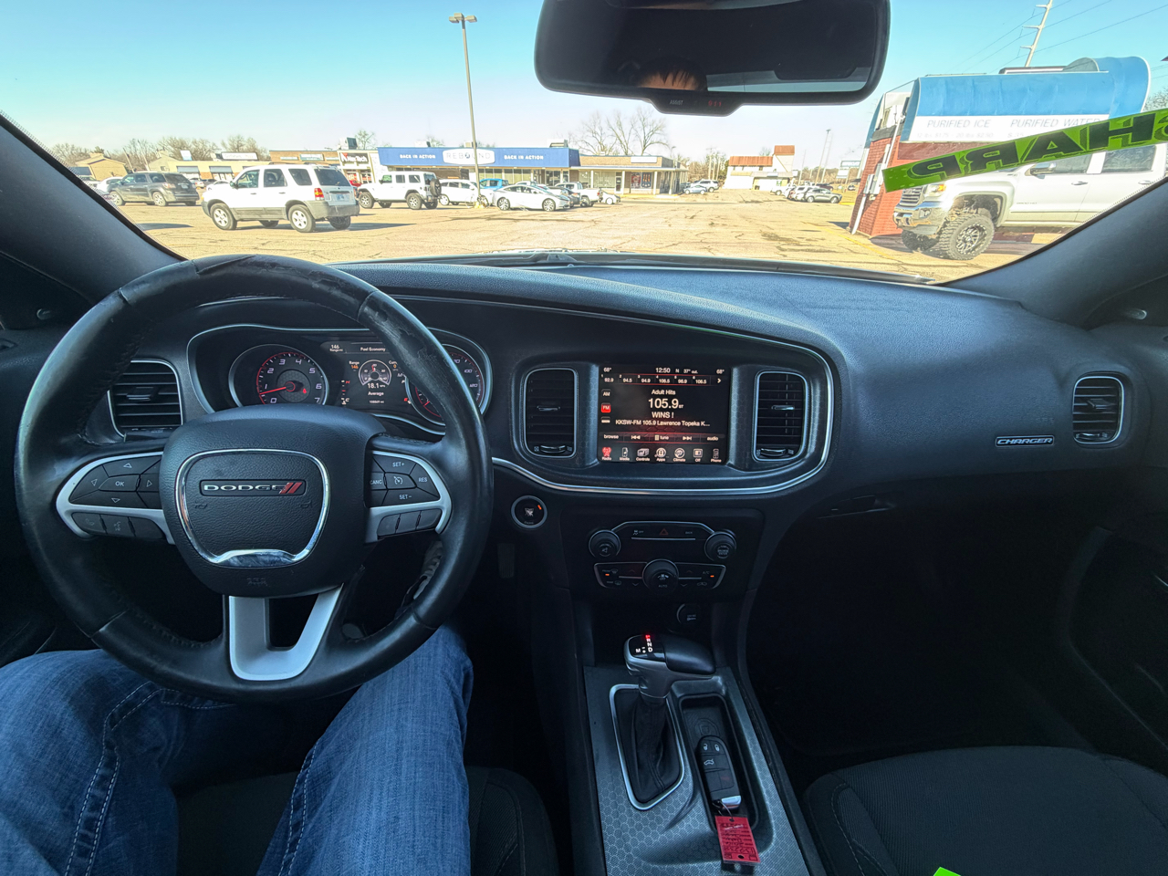 Dodge Charger 4dr Sdn SXT RWD 2016