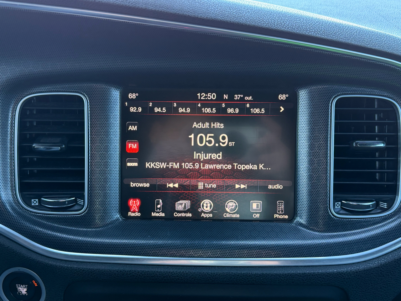 Dodge Charger 4dr Sdn SXT RWD 2016