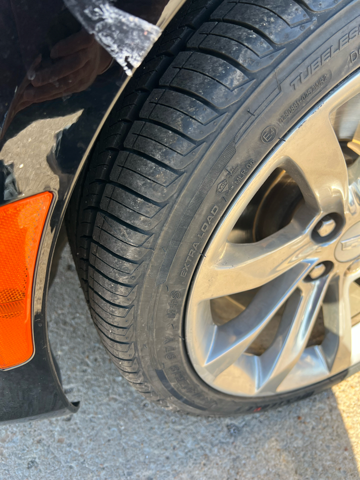 Cadillac CTS Sedan 4dr Sdn 2.0L Turbo Luxury AWD 2019