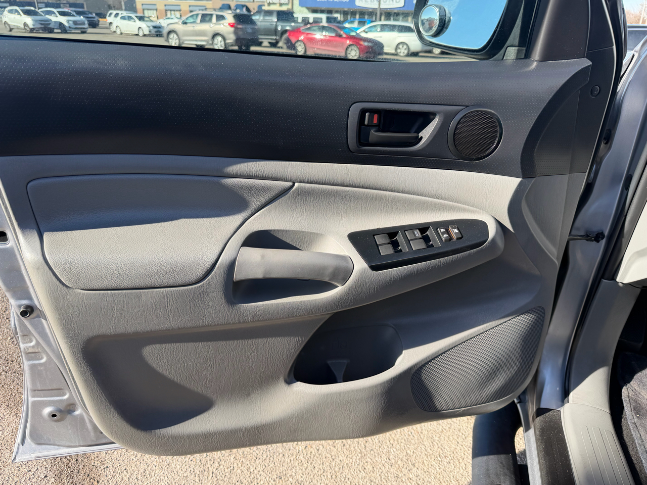 Toyota Tacoma 2WD Double Cab V6 AT PreRunner (Natl) 2014