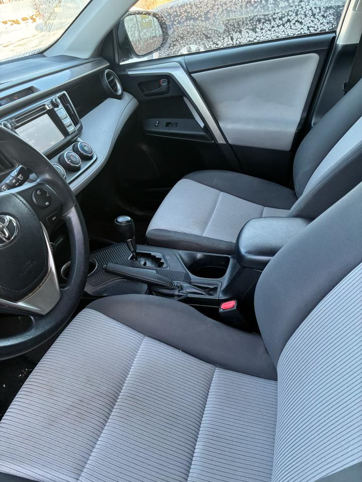 Toyota RAV4 FWD 4dr LE (Natl) 2014
