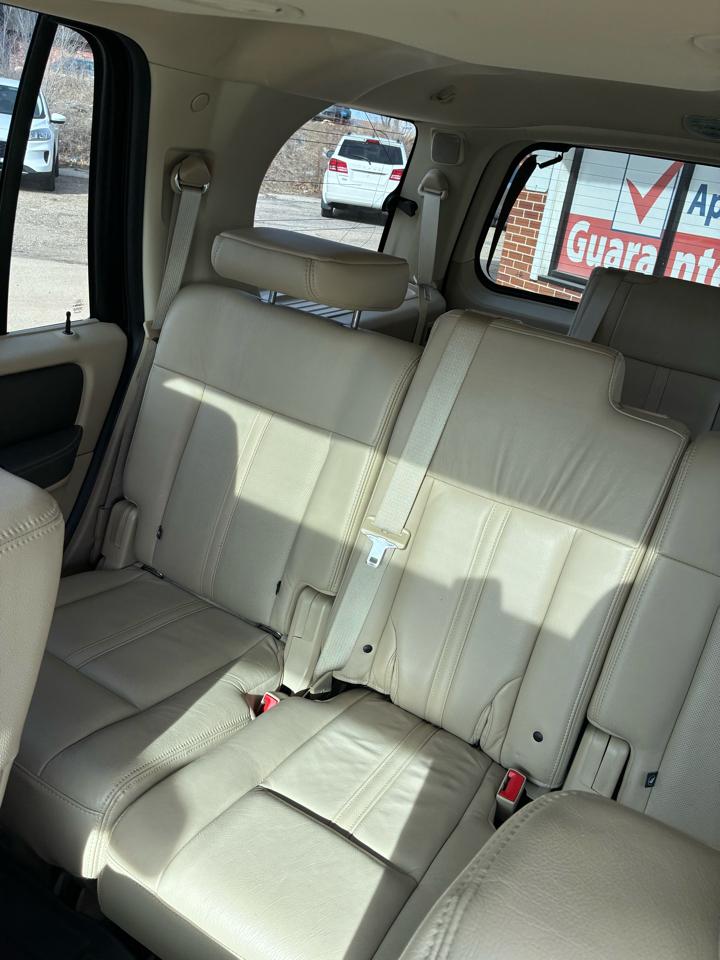 Lincoln Navigator 4WD 4dr 2015