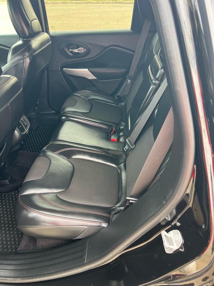 Jeep Cherokee Trailhawk 4x4 *Ltd Avail* 2017