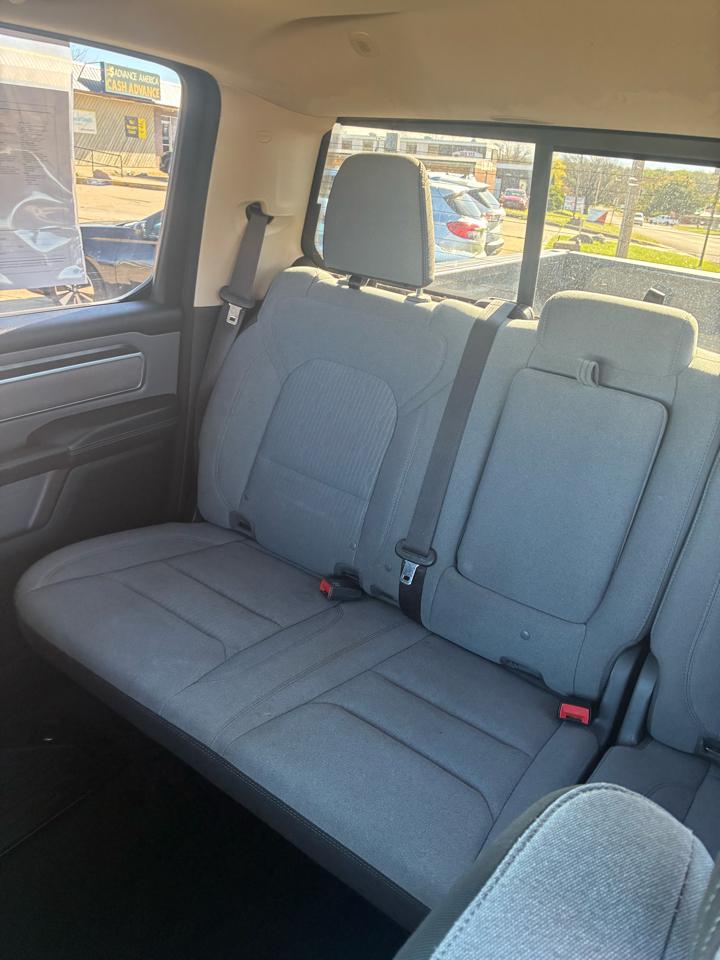 RAM 1500 Big Horn/Lone Star 4x4 Crew Cab 5'7" Box 2019