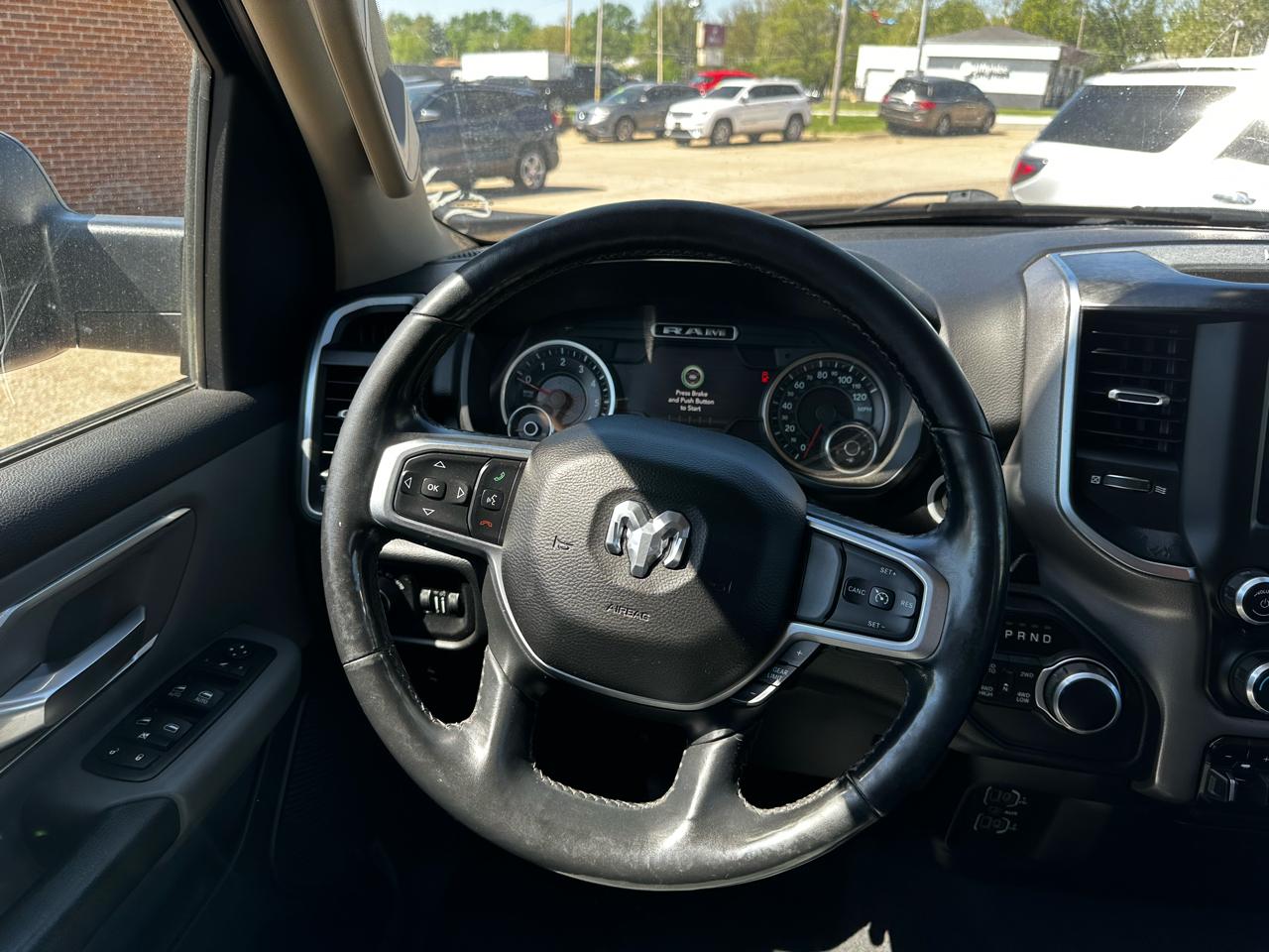 RAM 1500 Big Horn/Lone Star 4x4 Crew Cab 5'7" Box 2019