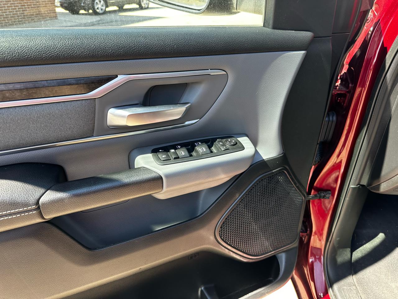 RAM 1500 Big Horn/Lone Star 4x4 Crew Cab 5'7" Box 2019