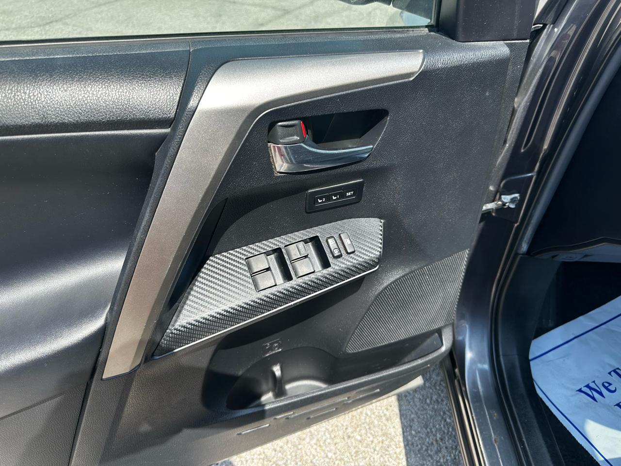 Toyota RAV4 AWD 4dr Limited (Natl) 2015