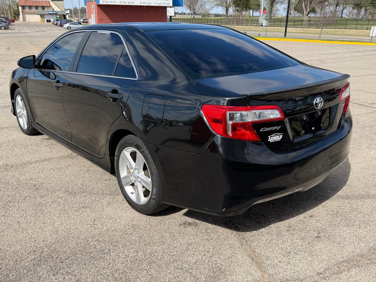 Toyota Camry 2014.5 4dr Sdn I4 Auto SE Sport (Natl) 2014