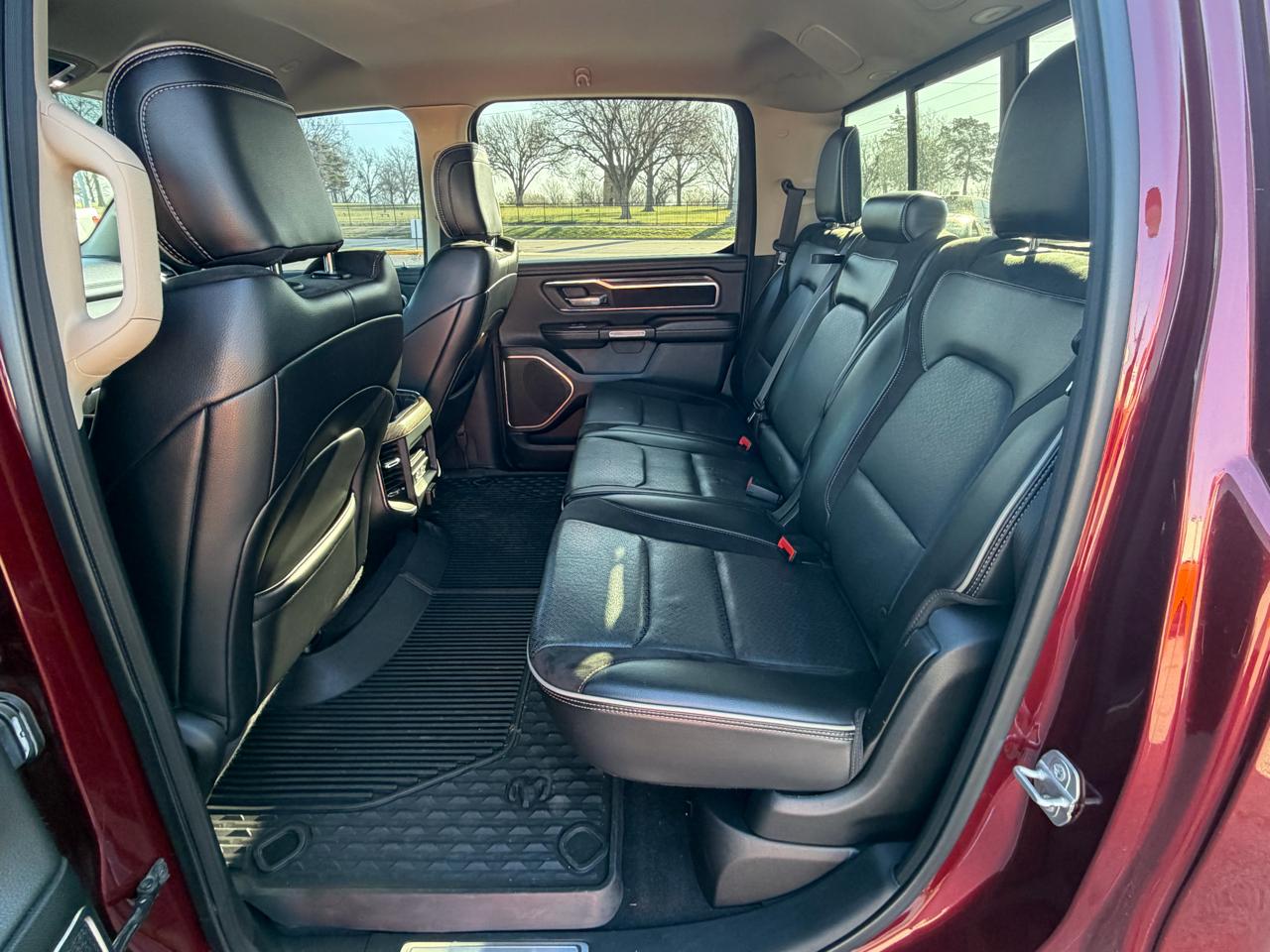 RAM 1500 Laramie 4x4 Crew Cab 5'7" Box 2019