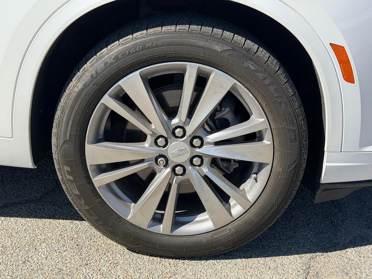 Cadillac XT6 AWD 4dr Premium Luxury 2023