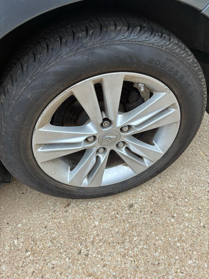 Acura ILX 4dr Sdn 2.0L 2013