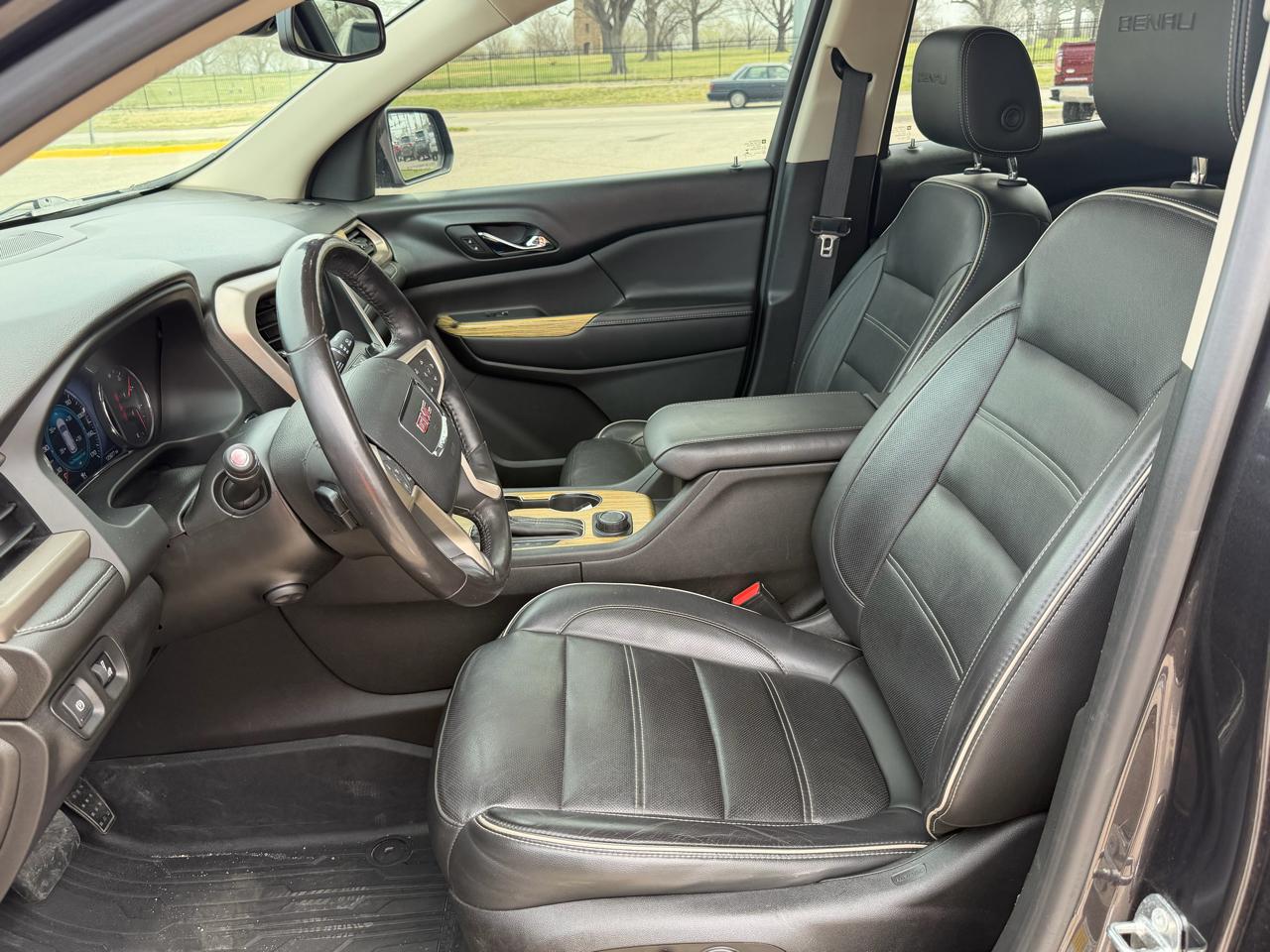 GMC Acadia AWD 4dr Denali 2018