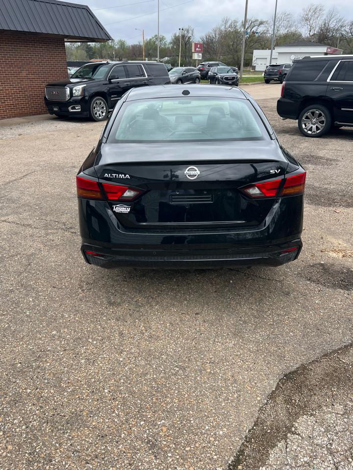 Nissan Altima 2.5 SV Sedan 2022