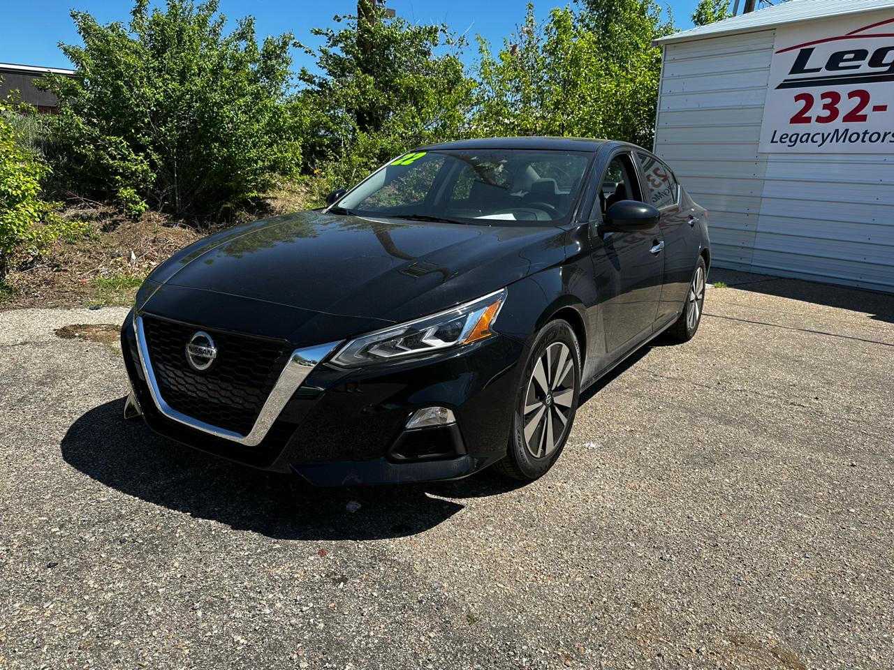 Nissan Altima 2.5 SV Sedan 2022