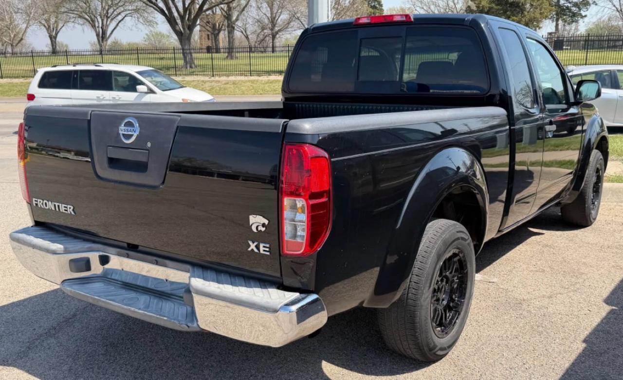 Nissan Frontier XE King Cab I4 Auto 2WD 2006