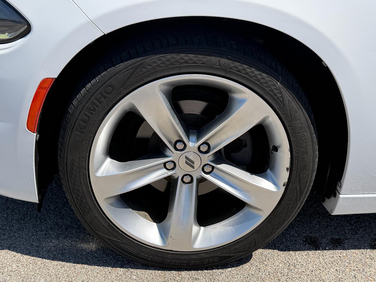 Dodge Charger SXT Plus RWD 2018