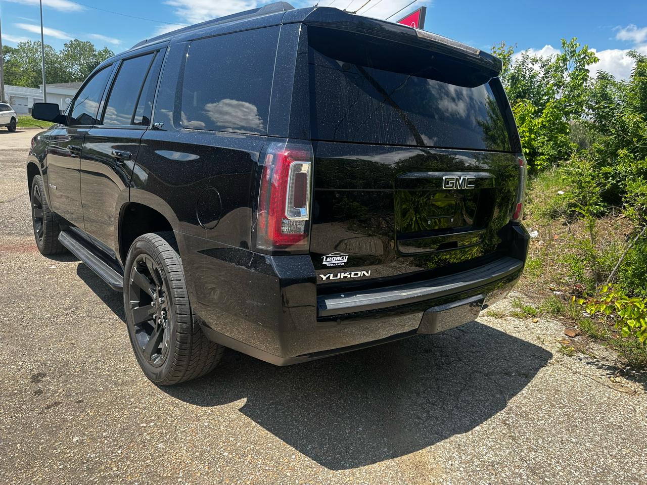 GMC Yukon 4WD 4dr SLT 2019