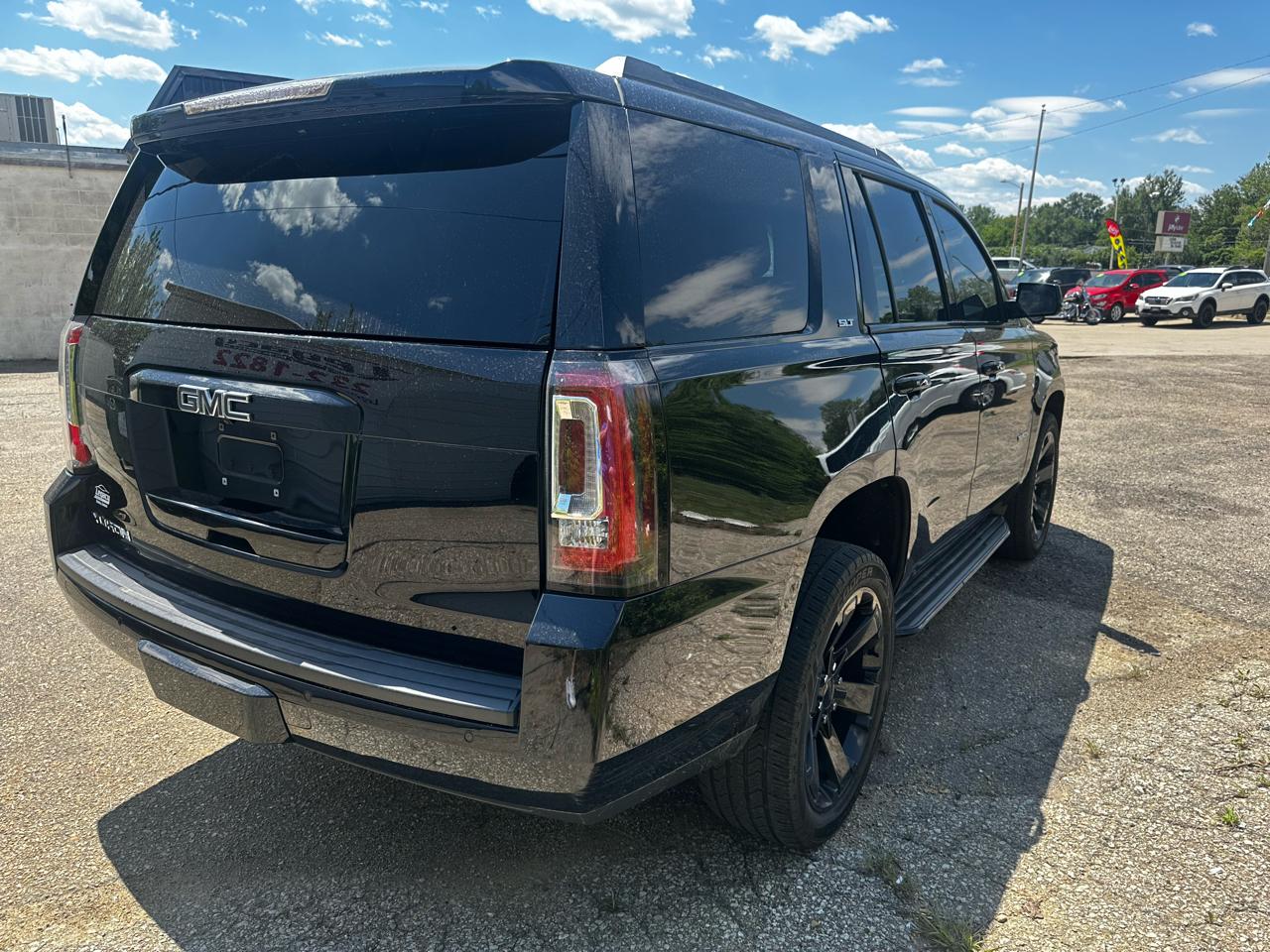 GMC Yukon 4WD 4dr SLT 2019