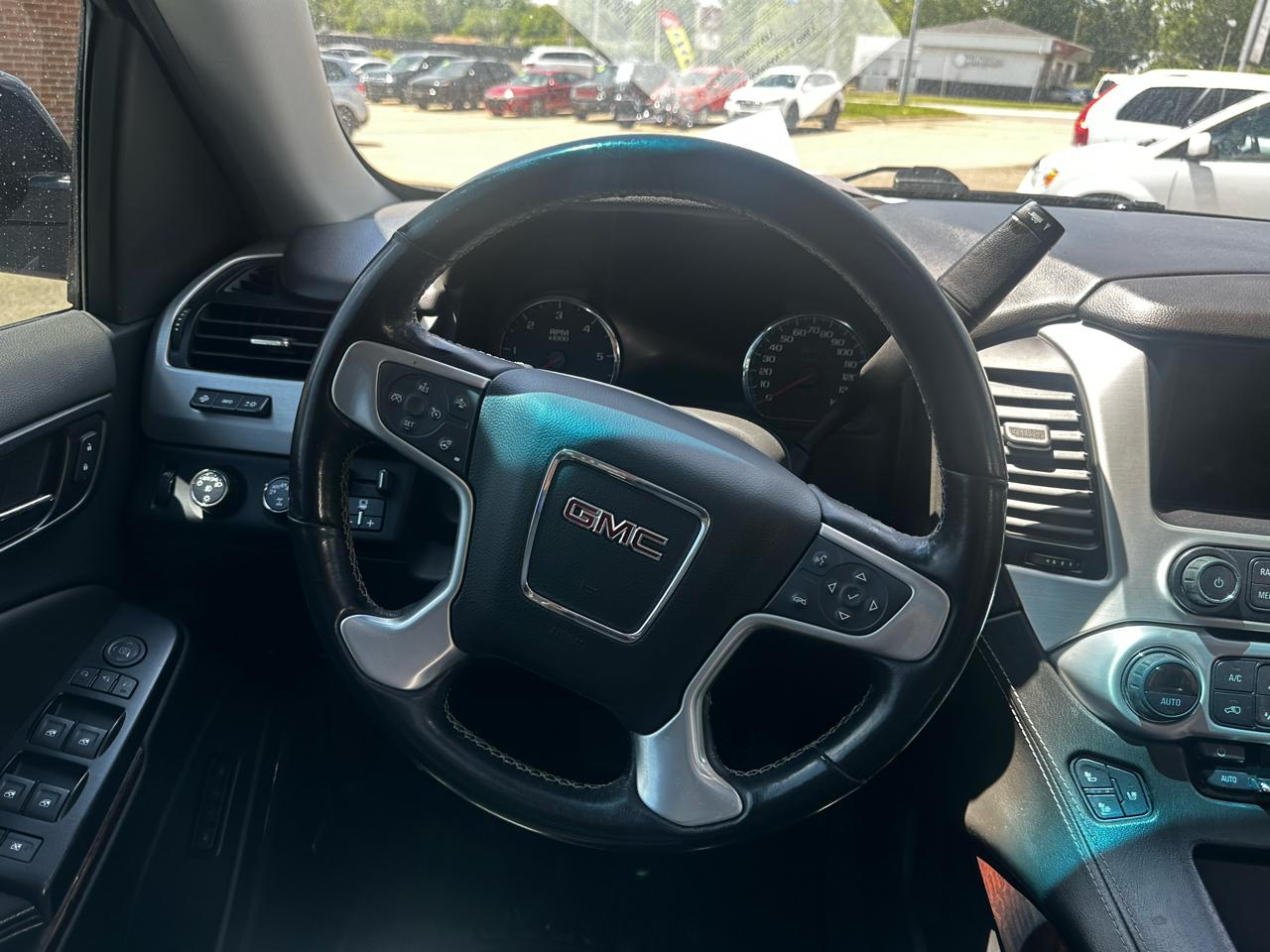 GMC Yukon 4WD 4dr SLT 2019