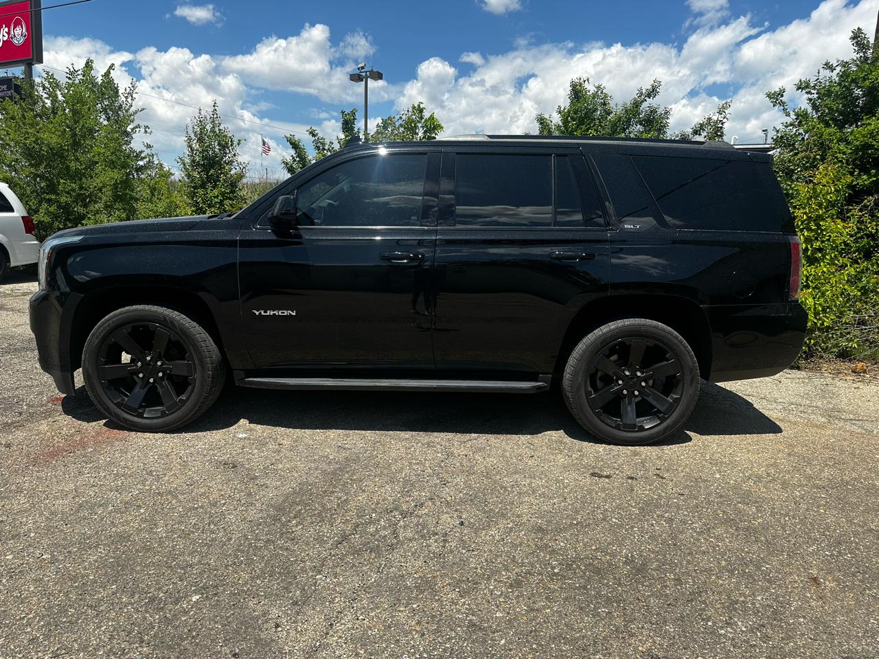 GMC Yukon 4WD 4dr SLT 2019