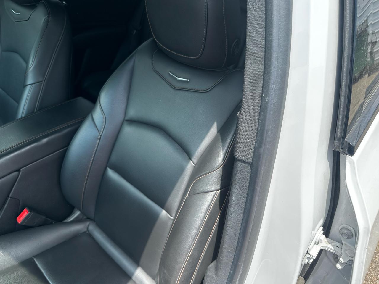 Cadillac XT4 FWD 4dr Sport 2019