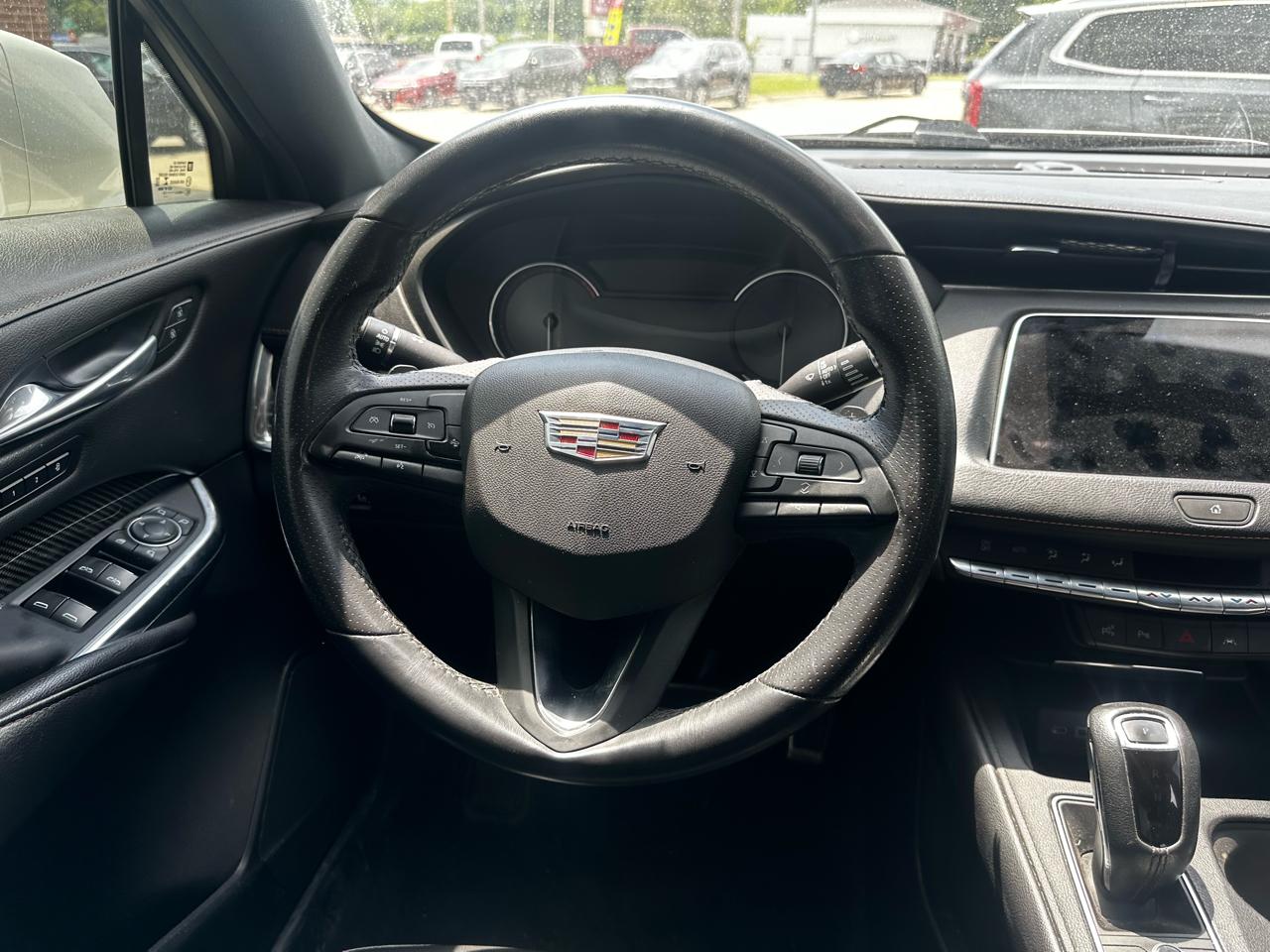 Cadillac XT4 FWD 4dr Sport 2019