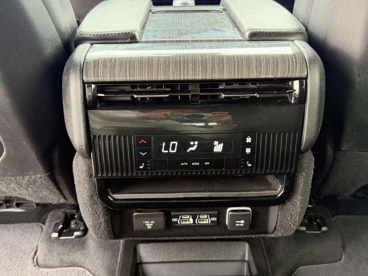 Jeep Wagoneer Series III 4x4 2022