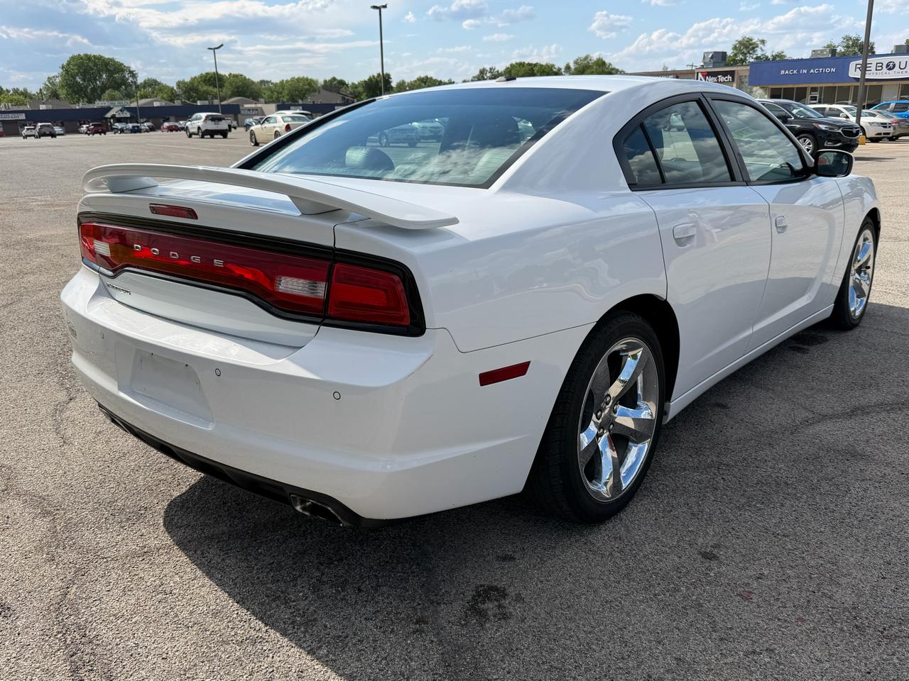 Dodge Charger 4dr Sdn SXT Plus RWD 2012