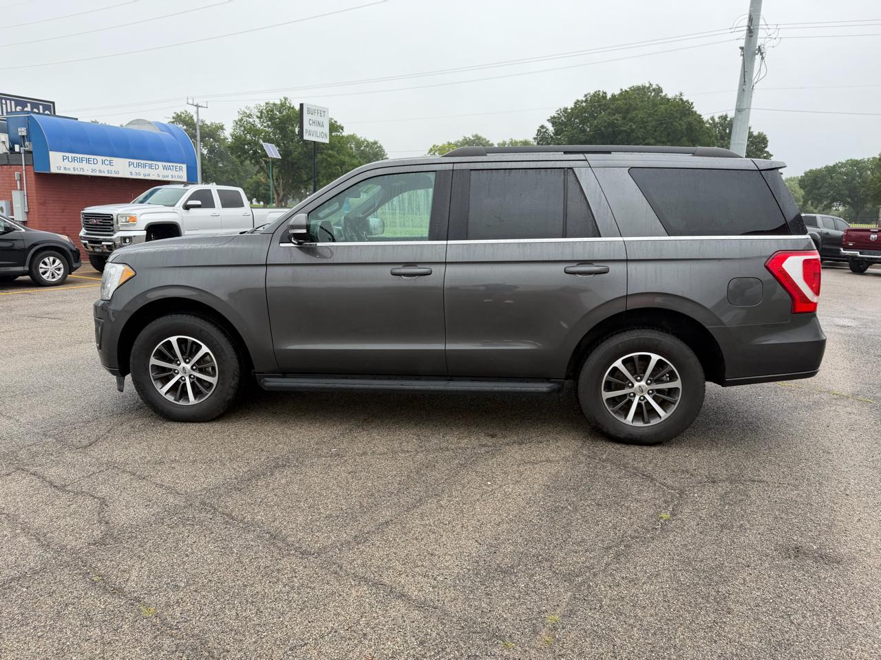 Ford Expedition XLT 4x4 2019