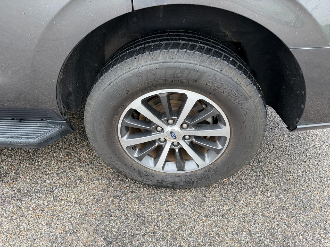 Ford Expedition XLT 4x4 2019