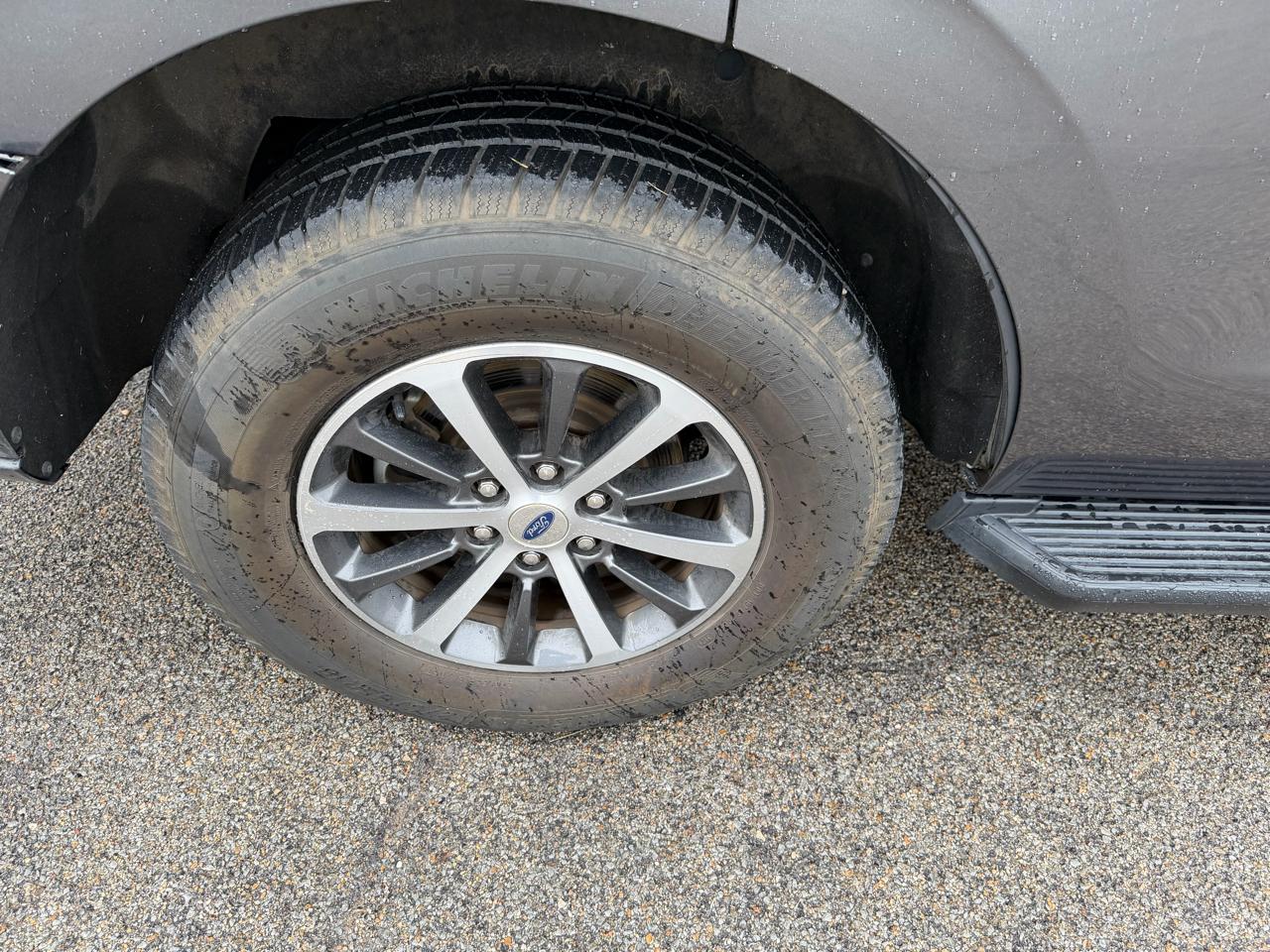 Ford Expedition XLT 4x4 2019