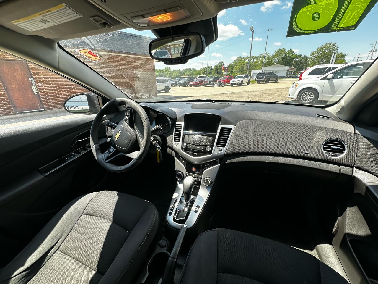 Chevrolet Cruze Limited 4dr Sdn Auto LT w/1LT 2016