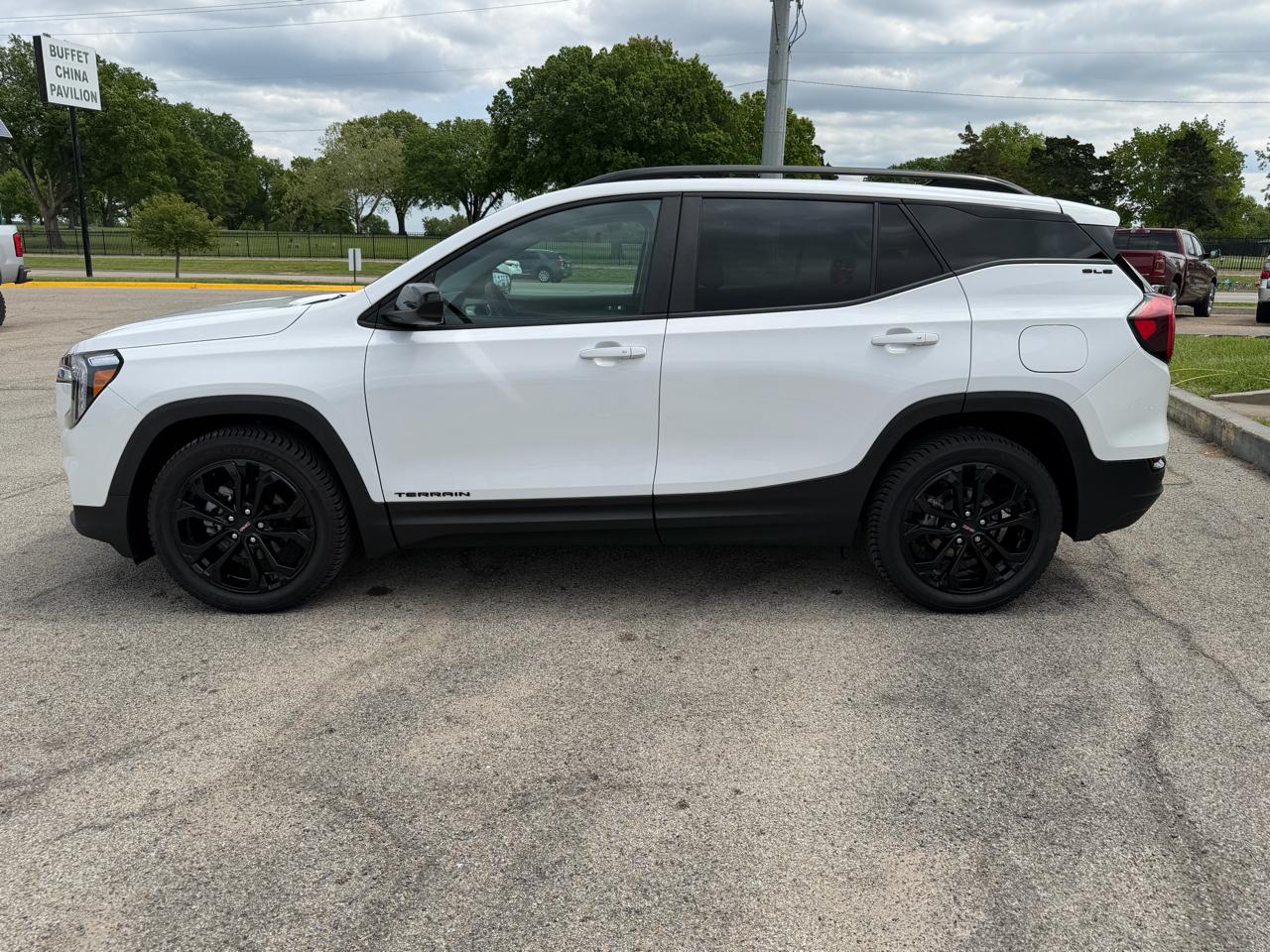 GMC Terrain FWD 4dr SLE 2022