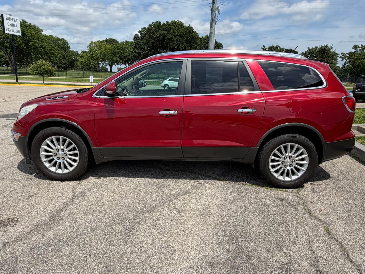 Buick Enclave FWD 4dr Leather 2012